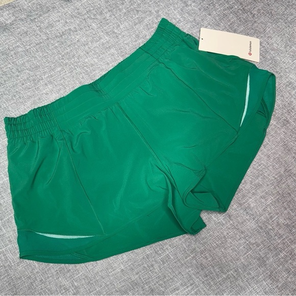 Lululemon Hotty Hot High Rise Athletic Short in Kelly Green Size 12 NWT - Picture 6 of 9